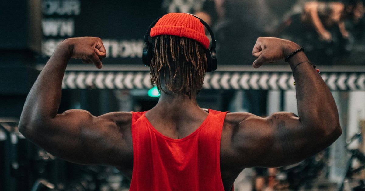 Build Upper Body Strength Anywhere: A Complete Guide to Equipment-Free Training